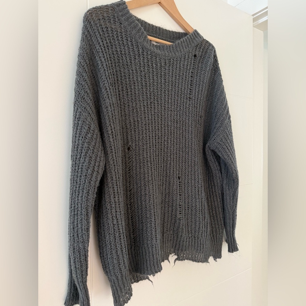 Urban Outfitters Oversized Alston Distressed Knit Pullover Sweater, size small. - Picture 5 of 11